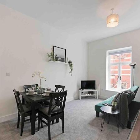 Town Center Apartment In Bishops Stortford Birchanger Extérieur photo